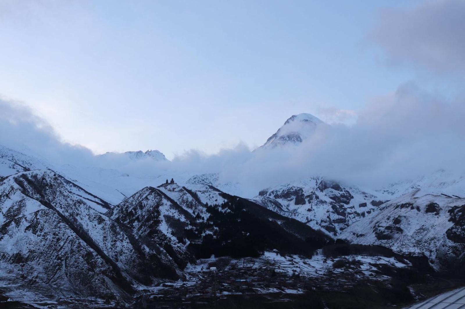 Guesthouse Relax In Kazbegi Exterior photo