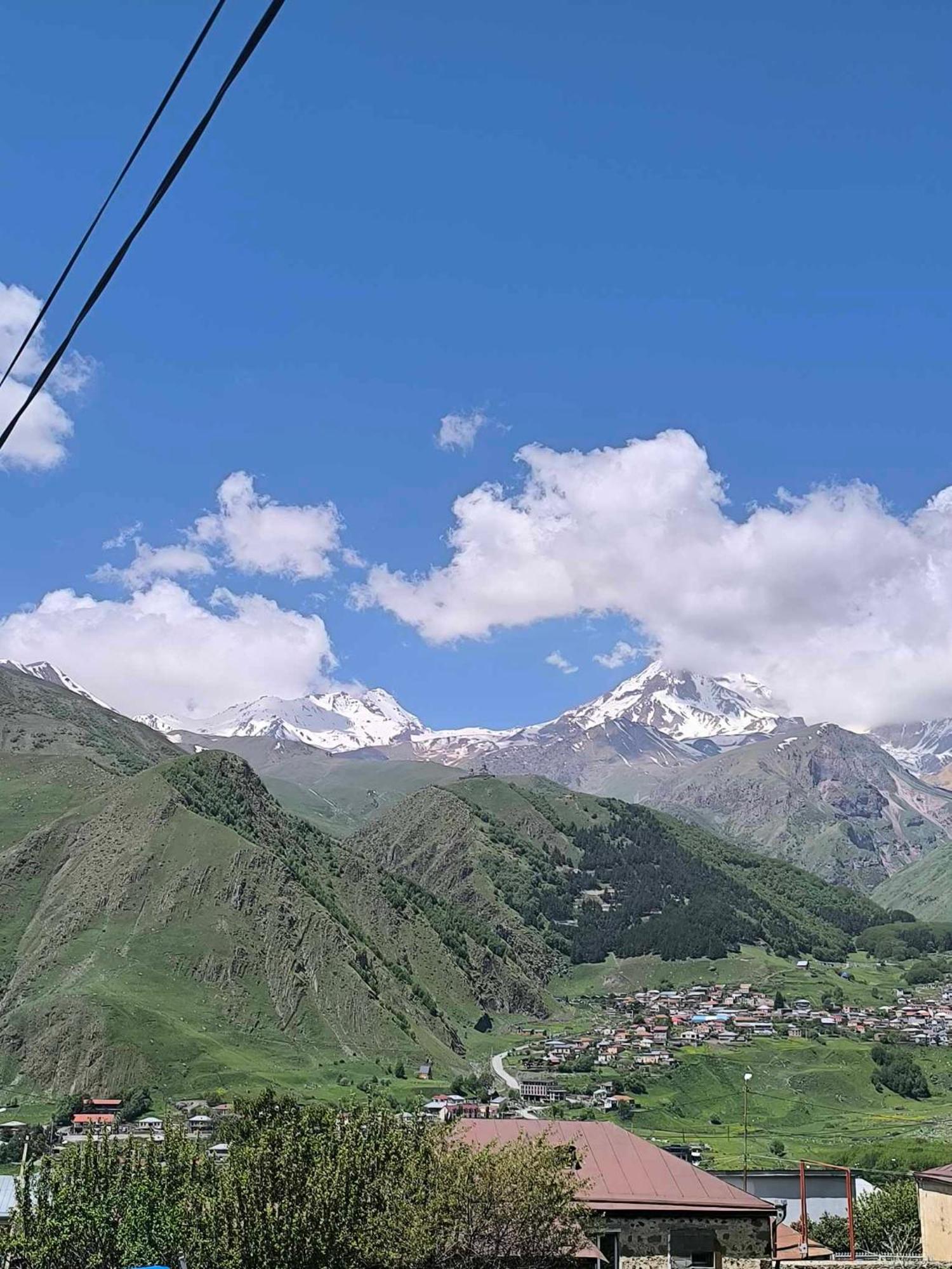 Guesthouse Relax In Kazbegi Exterior photo